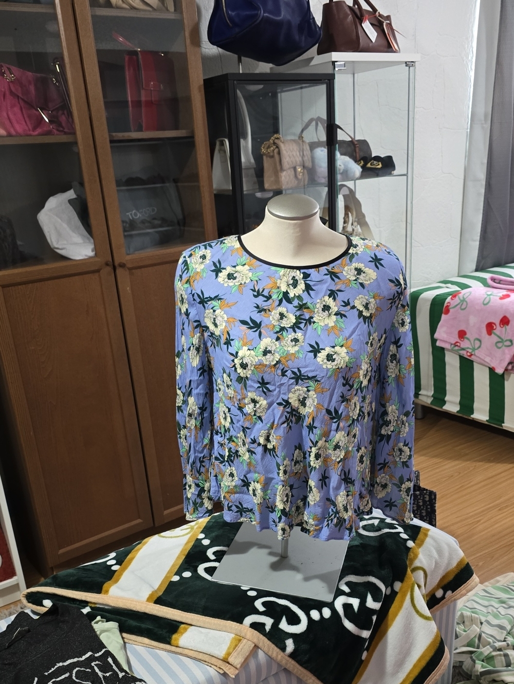 Smythe Lavender Floral Long-Sleeve Blouse